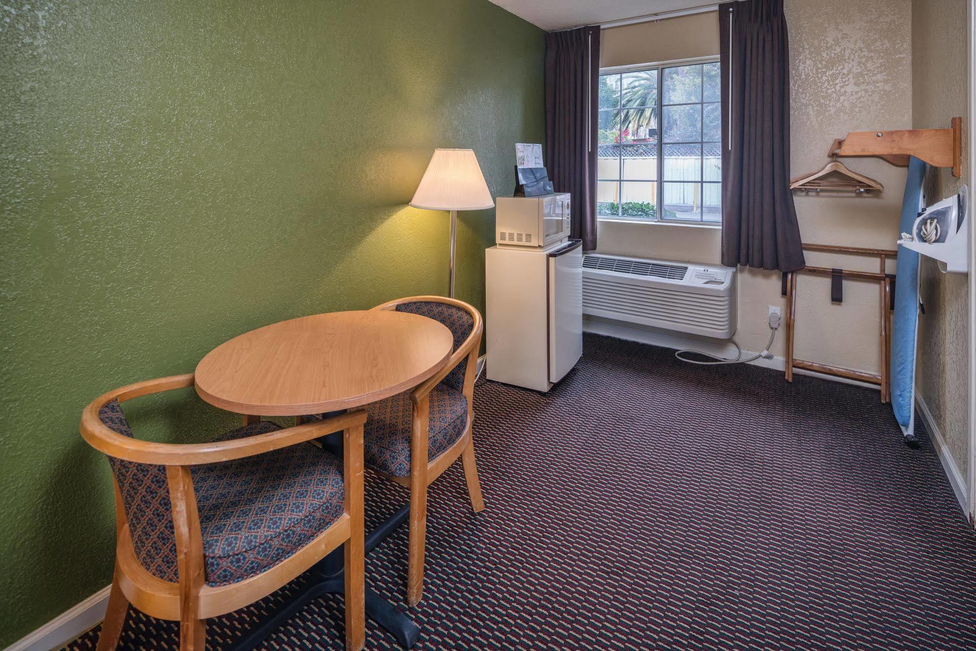 Rose Garden Inn - San Jose Airport Exterior foto